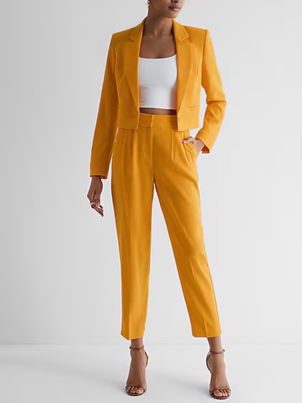 Express sz 6 r ankle super rise Mustard Tapered Pants office style